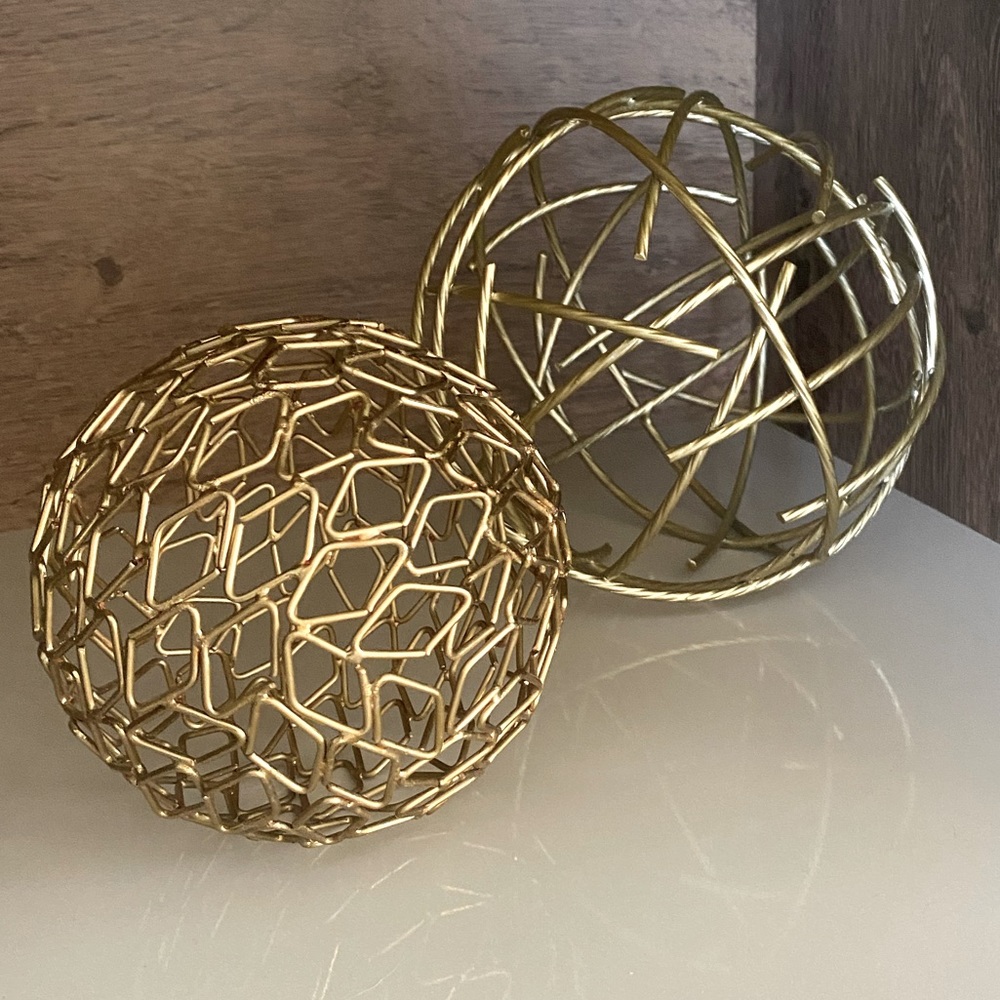 Accent Decor Spheres